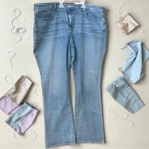 NYDJ Bootcut Jeans - Classic Denim